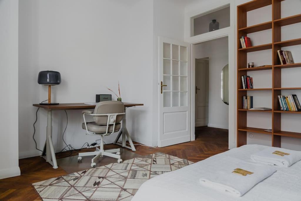 Concierge Targowa * Warsaw